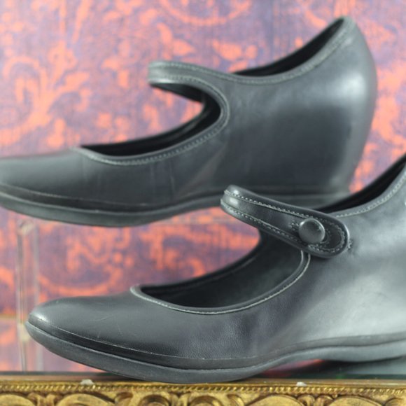 CAMPER Black Leather Mary Jane Wedges - Picture 15 of 16